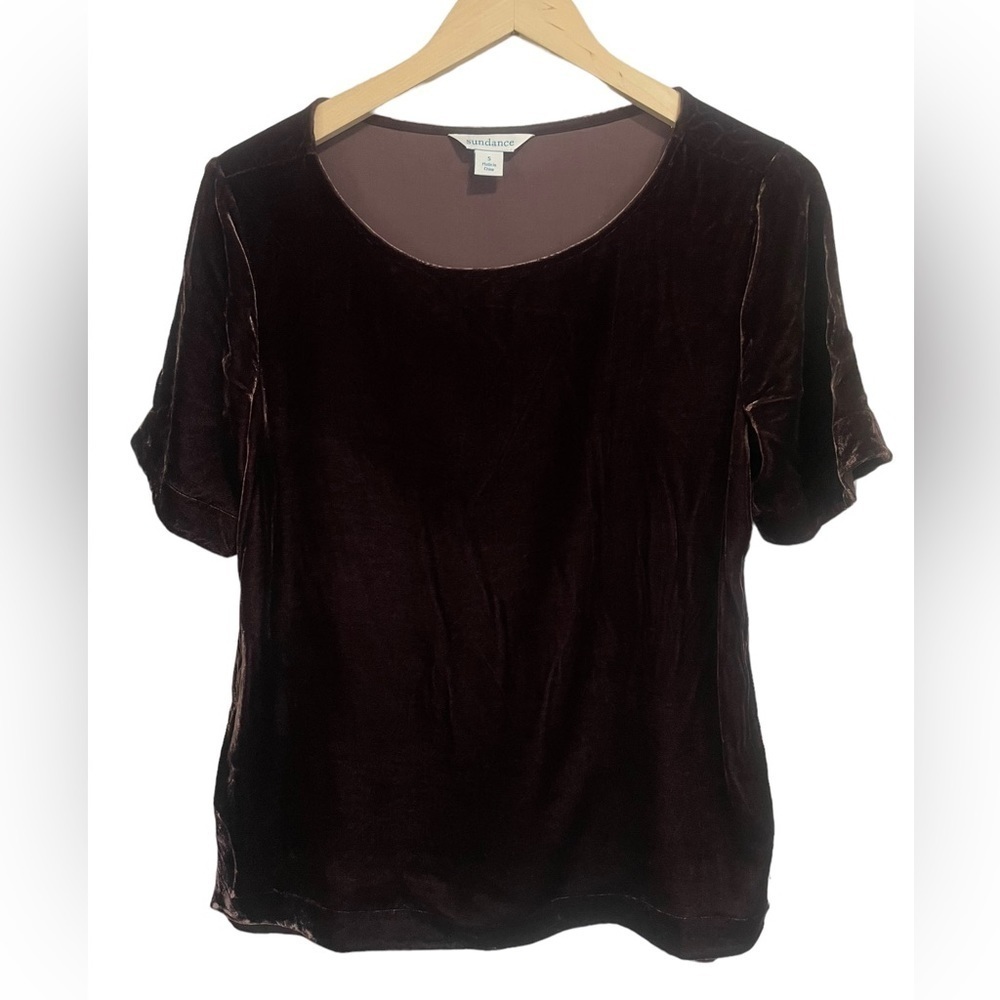 SUNDANCE Maroon Velvet Silk Short Sleeves Top Tee Size S